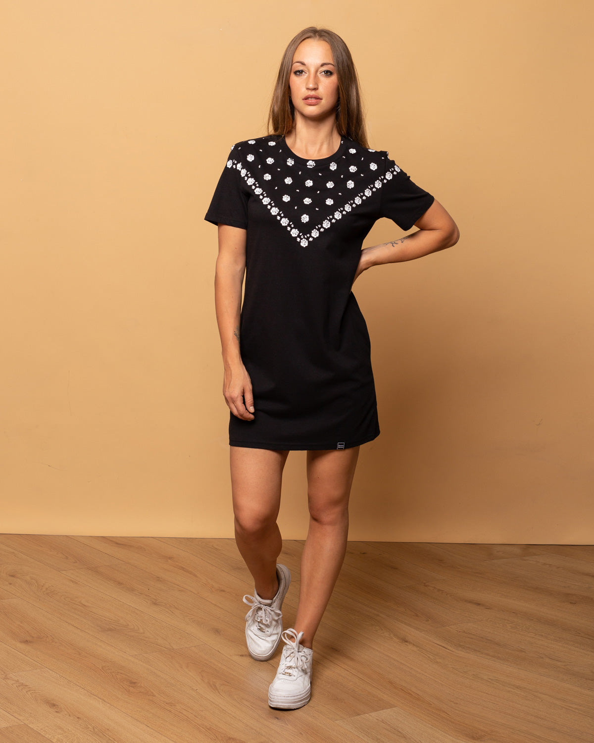 T-Shirt dress stampato a mano — 002