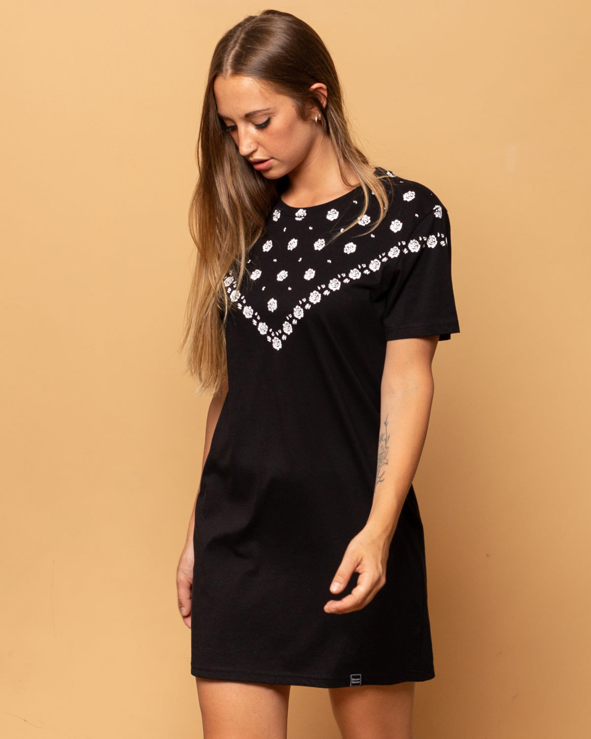 T-Shirt dress stampato a mano — 002