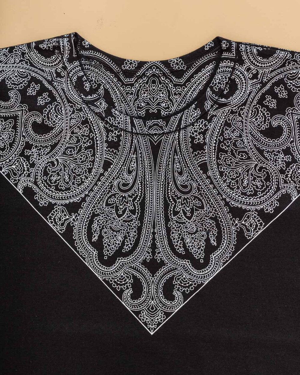 T-Shirt unisex in cotone stampata a mano