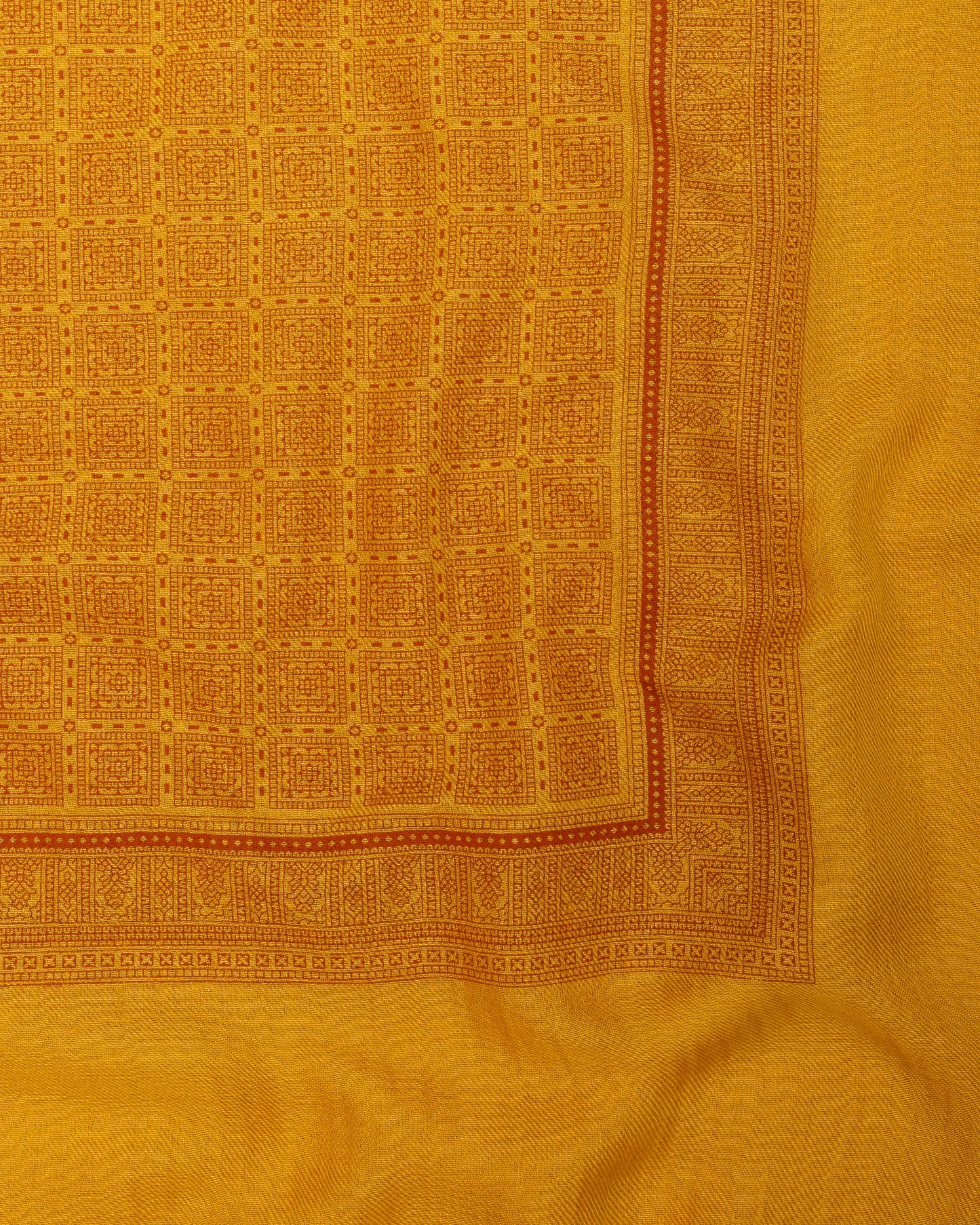 Sciarpa in Cachemire e Modal Gialla con stampa color Mattone