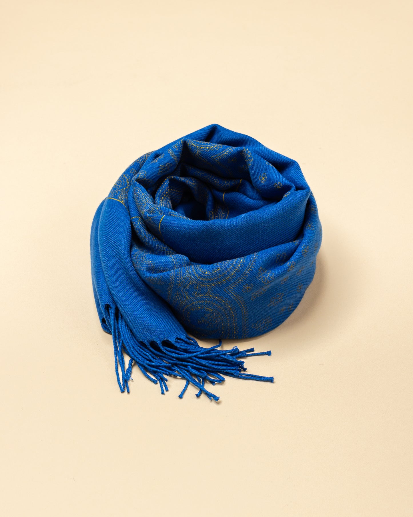 Sciarpa casual blu stampata a mano con frange