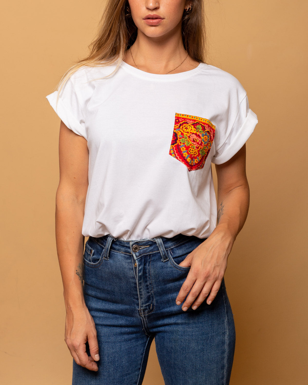 T-shirt Bianca Unisex con taschino