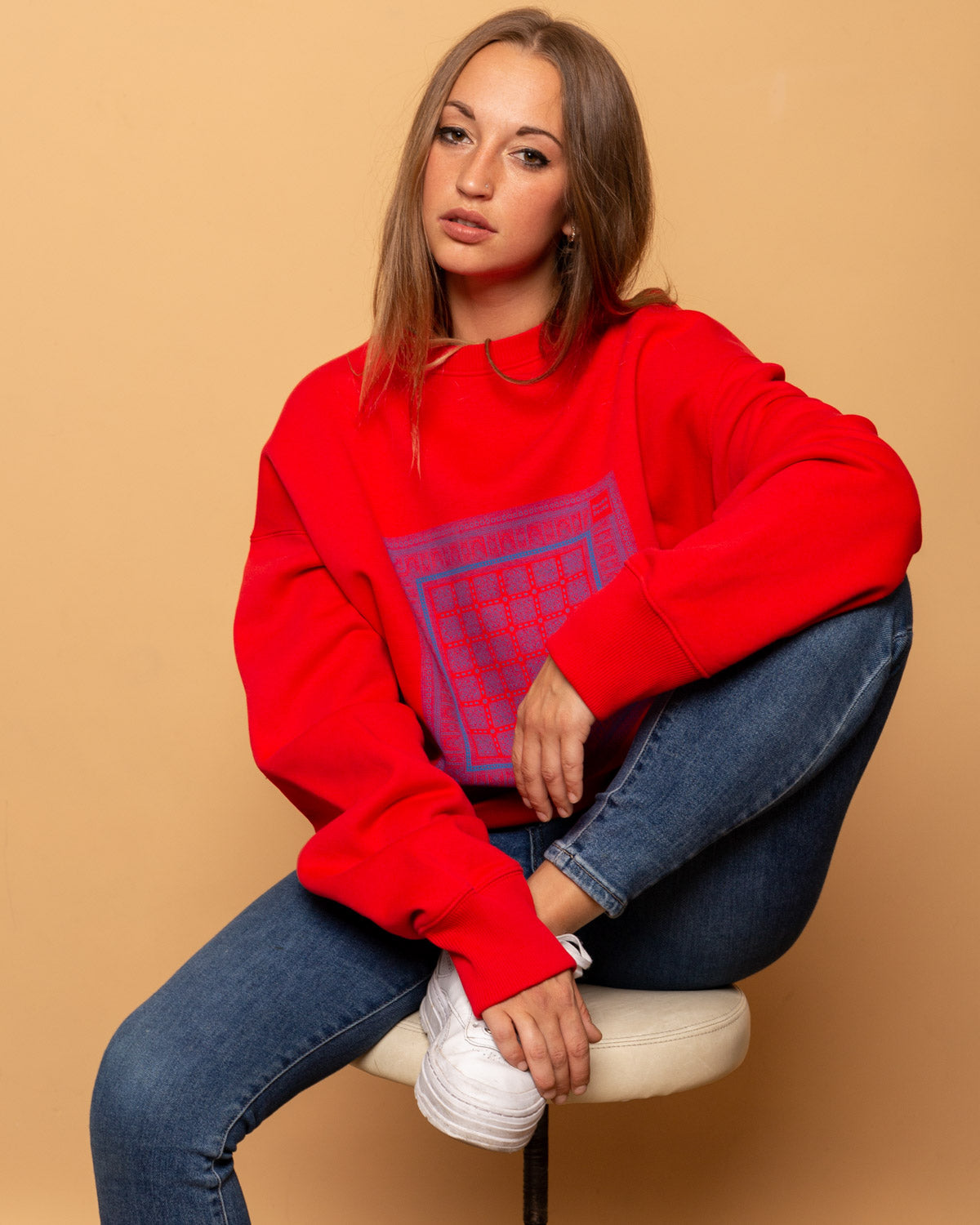 Felpa Oversize Rossa stampata a mano in cotone felpato 90's style